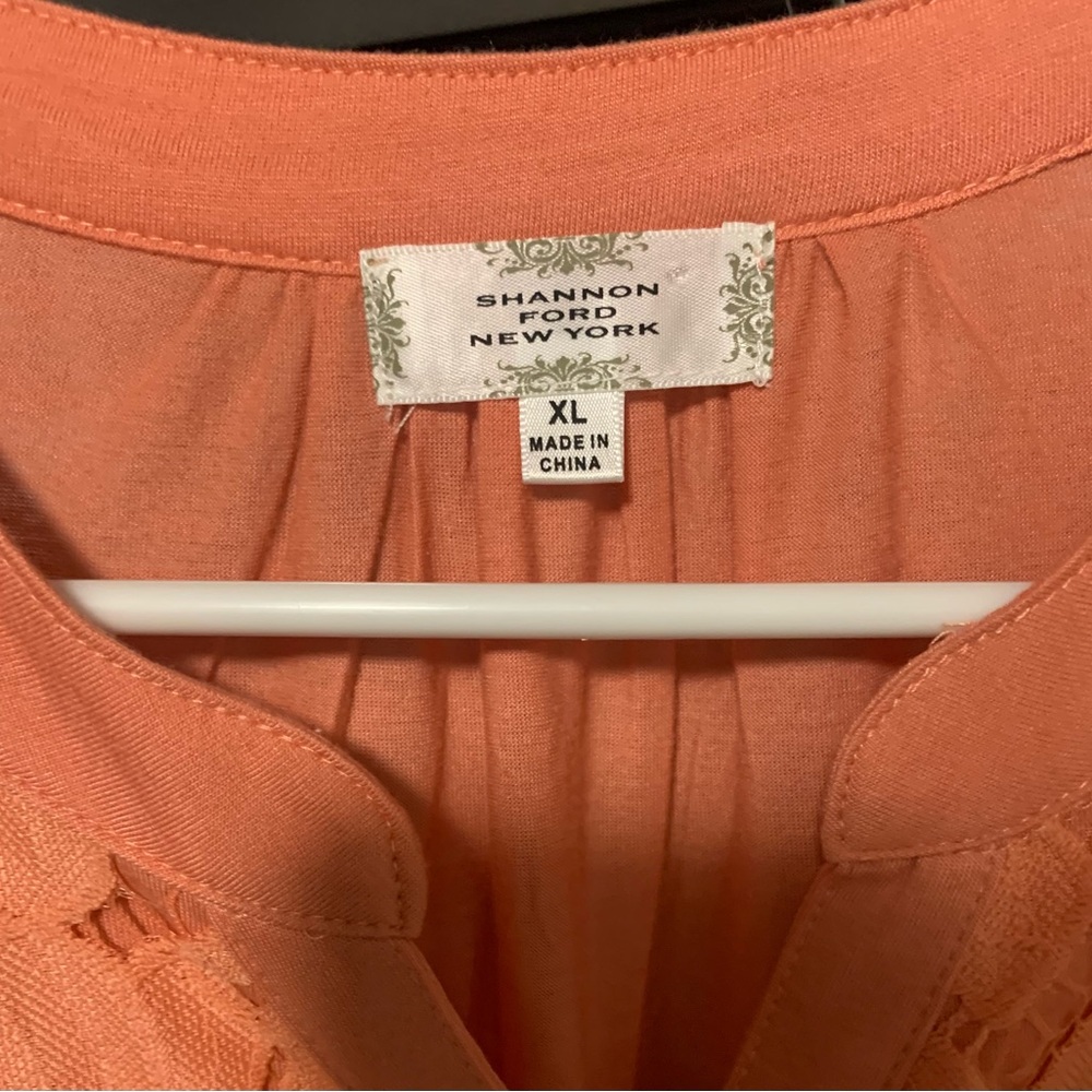 Spring blouse - Picture 2 of 3